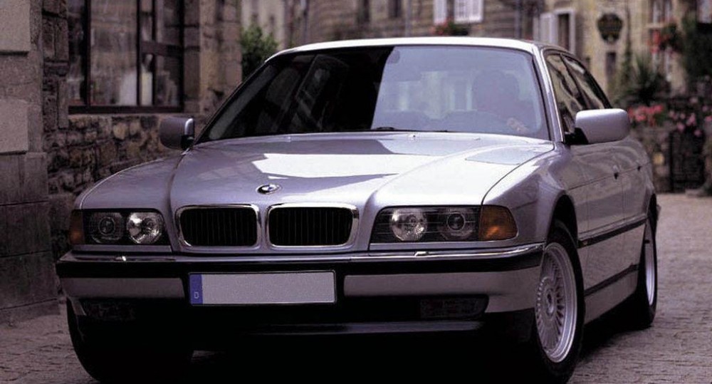 BMW 725tds (E38)