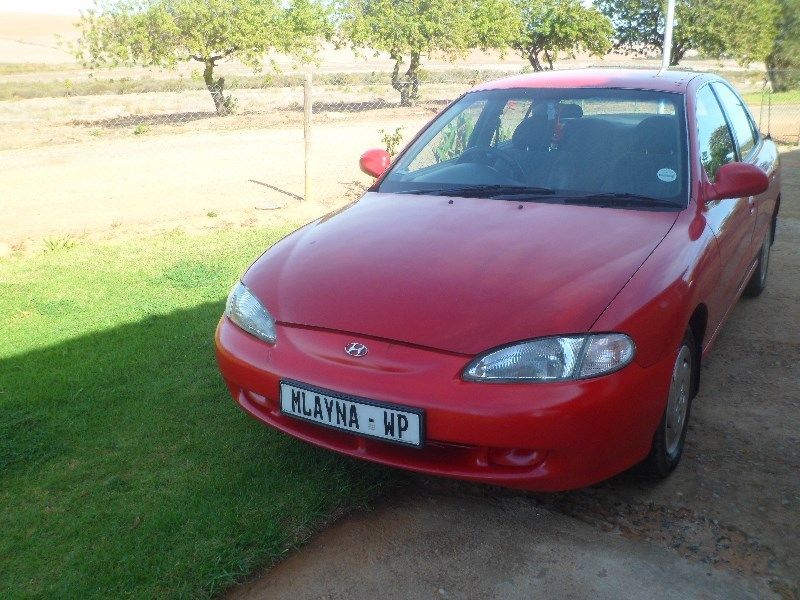 Hyundai Elantra 1995 1.6
