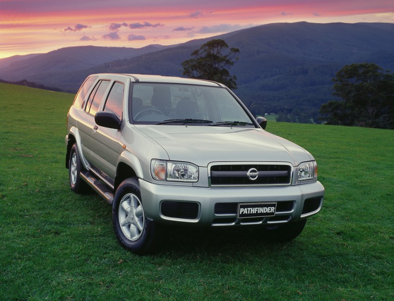 Nissan Pathfinder 1995 3.3 V6 (generación 2)